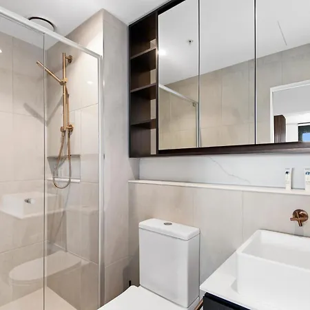 Executive 2-Bed Apartment With Views, Gym And Pool Melbourne Exterior photo