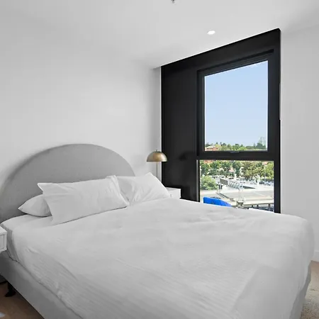 Executive 2-Bed Apartment With Views, Gym And Pool Melbourne Exterior photo